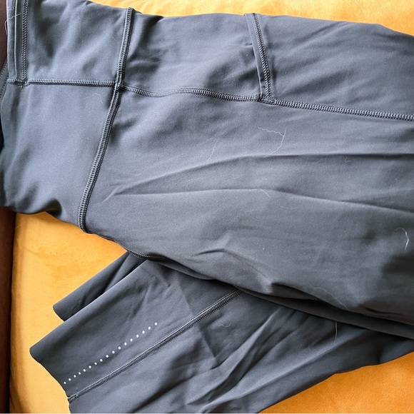 Fast and free army green 23” leggings - Picture 3 of 3